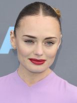 Laura Haddock photo