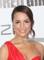 Laura Izibor
