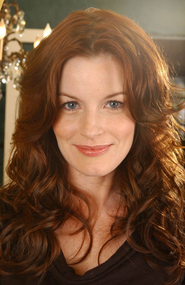 Laura Leighton