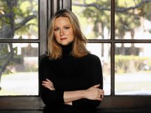 Laura Linney