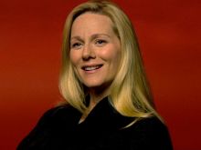 Laura Linney