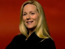 Laura Linney