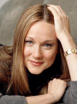 Laura Linney