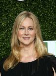 Laura Linney