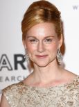 Laura Linney