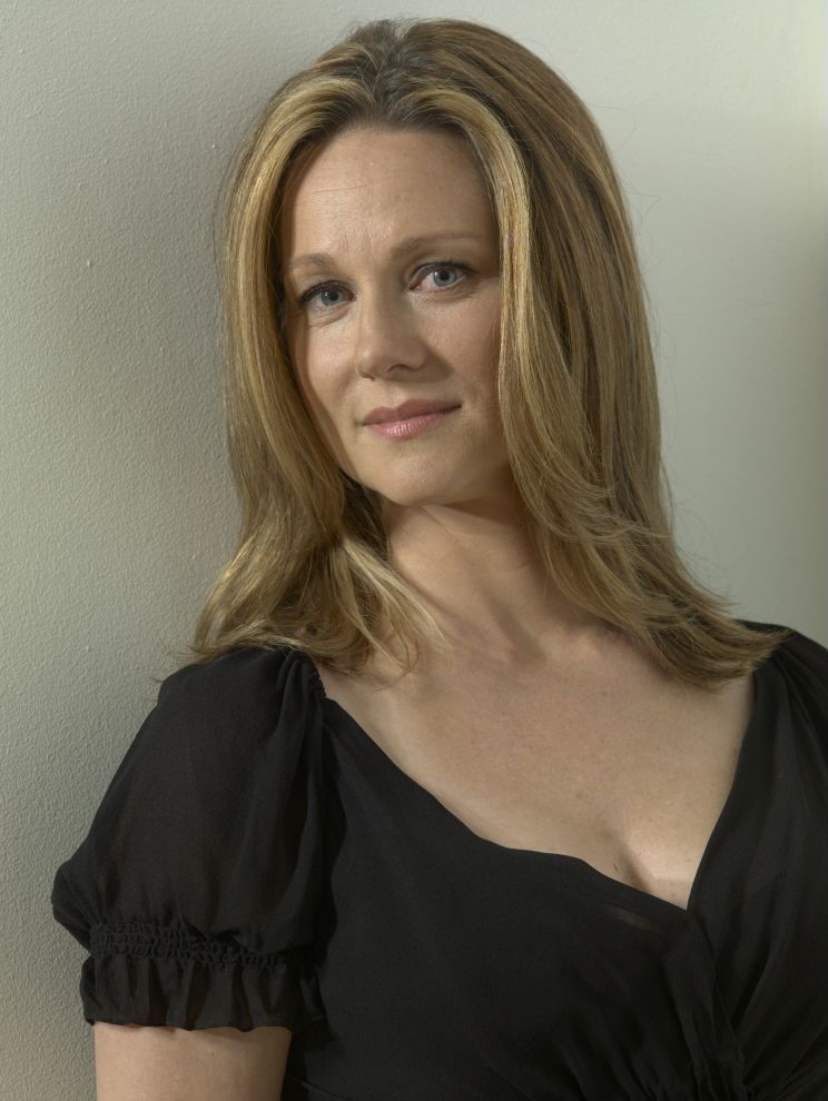 Laura Linney