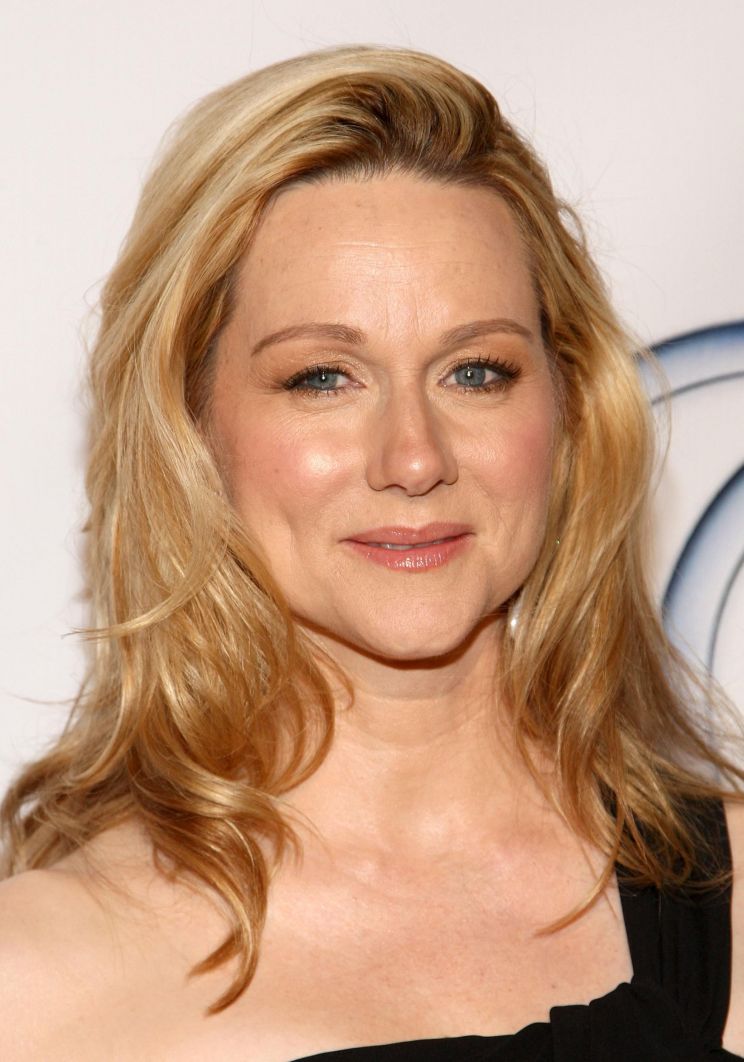 Laura Linney