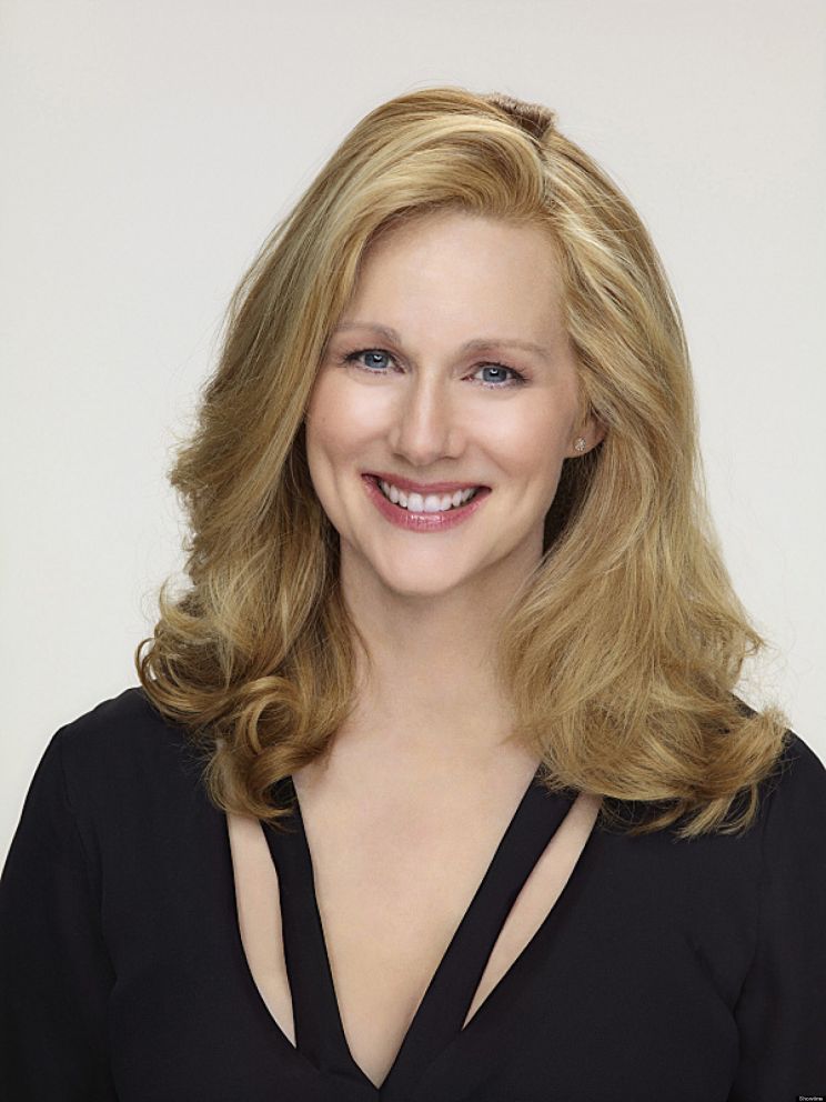 Laura Linney