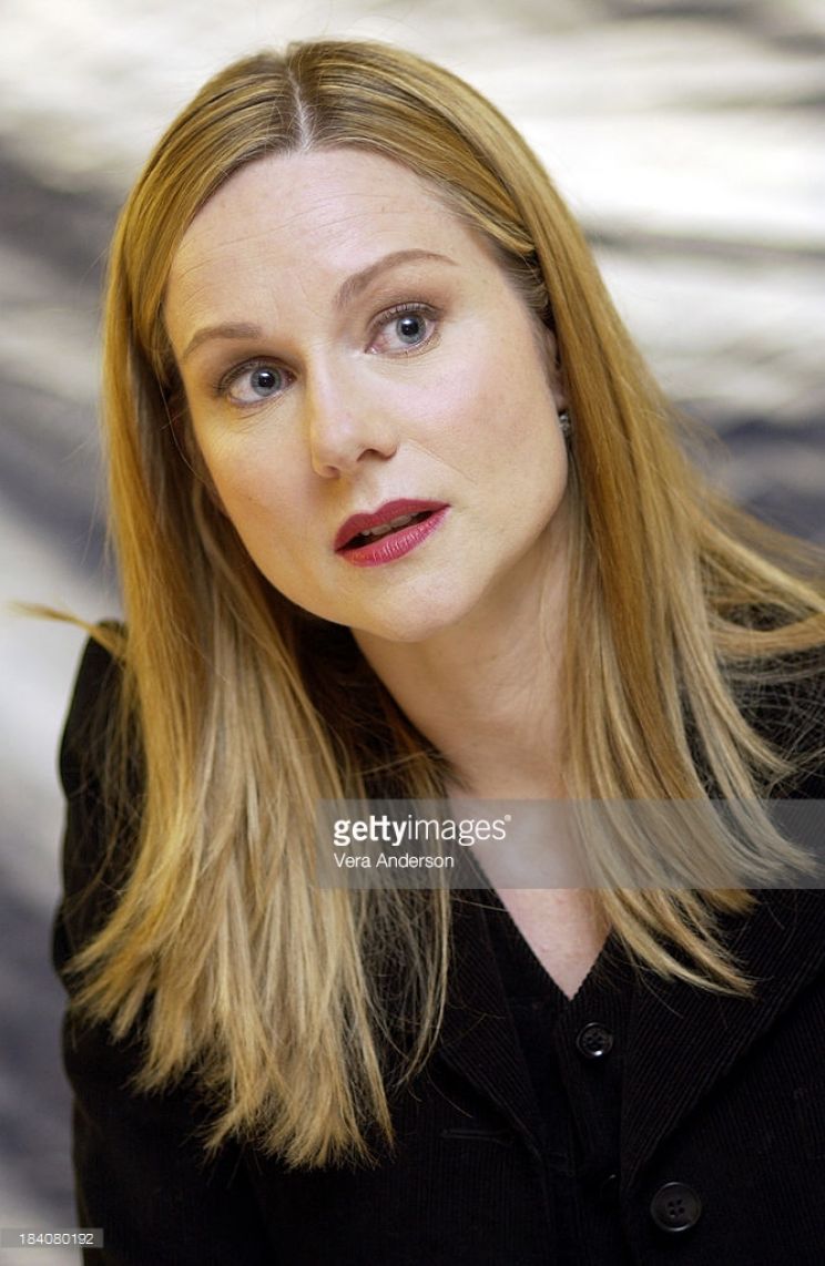 Laura Linney