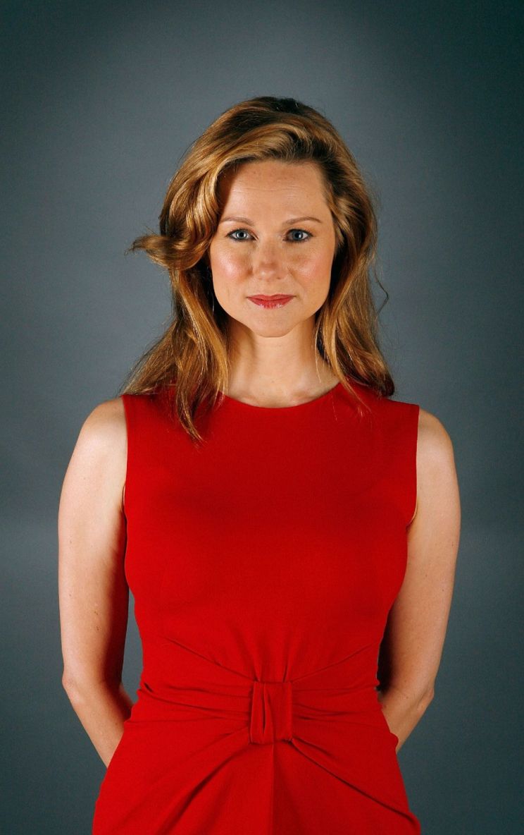 Laura Linney