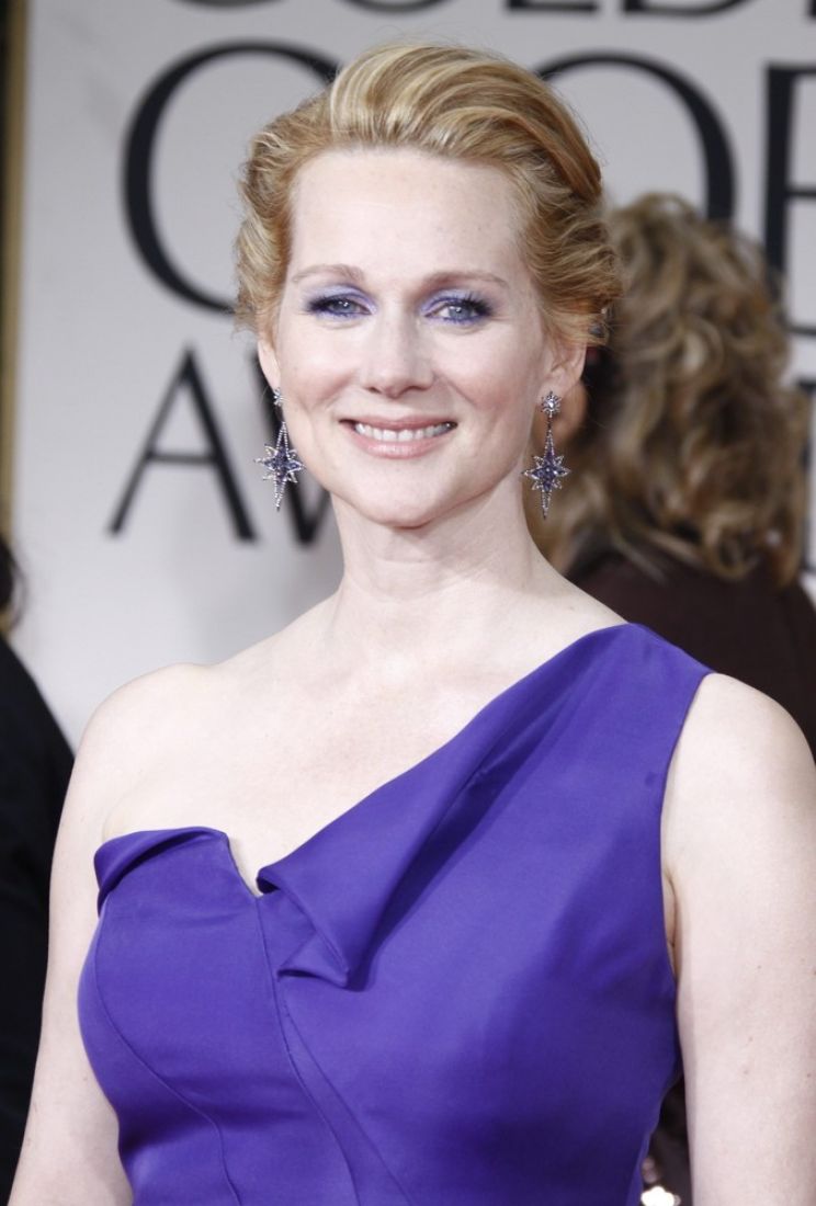 Laura Linney