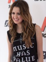 Laura Marano #218705 picture (Portrait Medium)