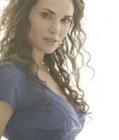 Laura Mennell