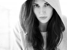 Laura Mennell