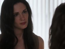 Laura Mennell