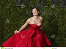 Laura Michelle Kelly photo