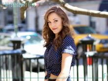 Laura Osnes