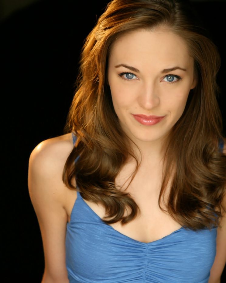 Laura Osnes