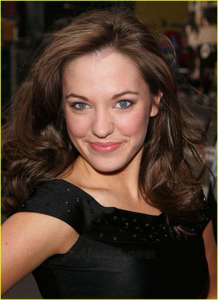 Laura Osnes