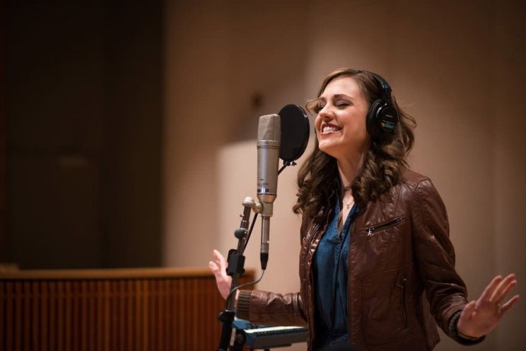 Laura Osnes