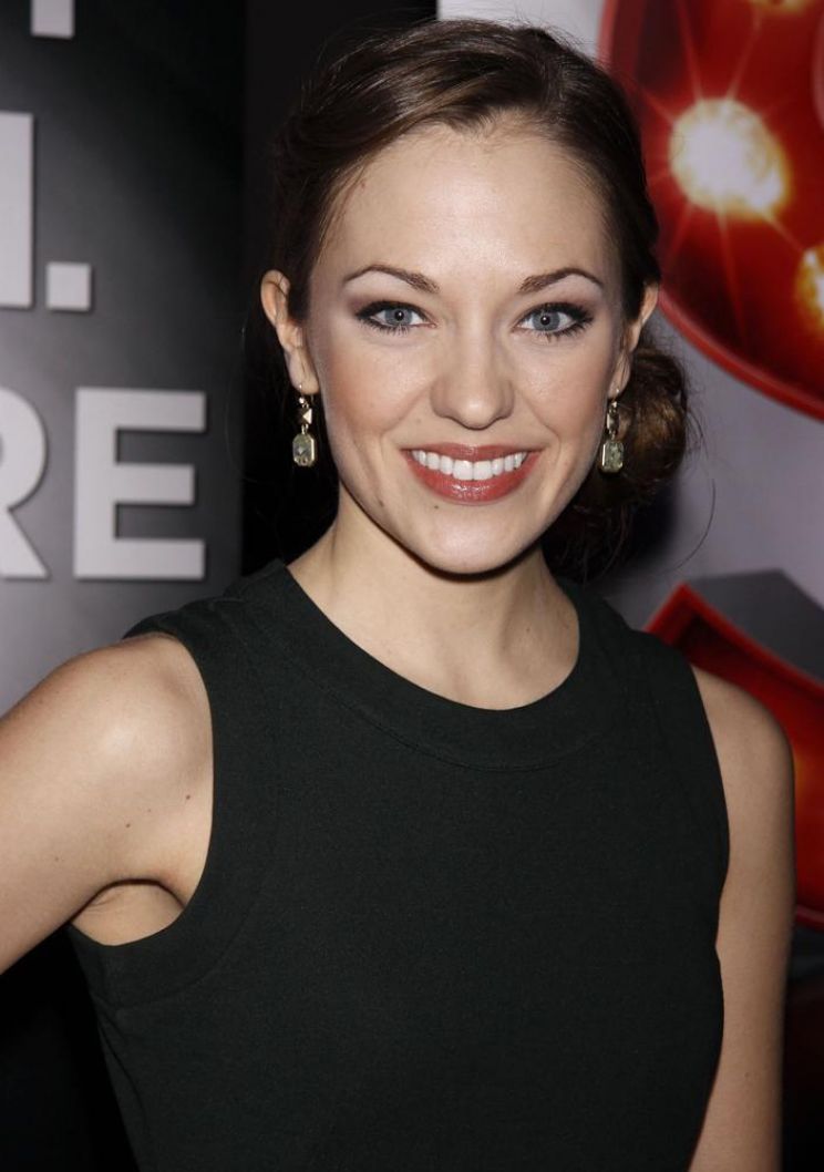 Laura Osnes