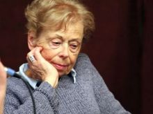 Laura Schiff