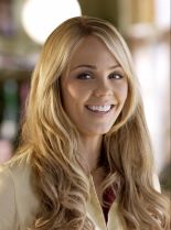 Laura Vandervoort photo