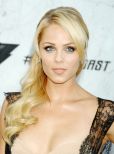 Laura Vandervoort