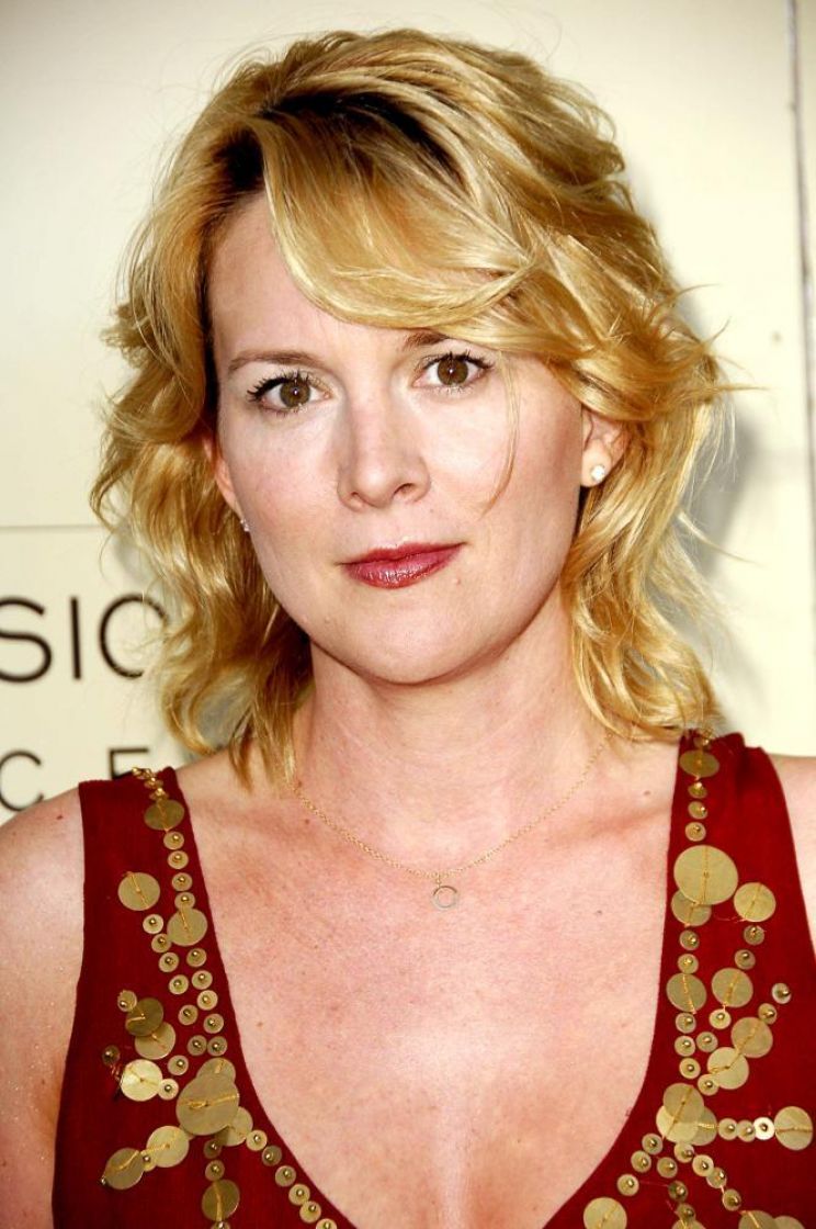 Laurel Holloman