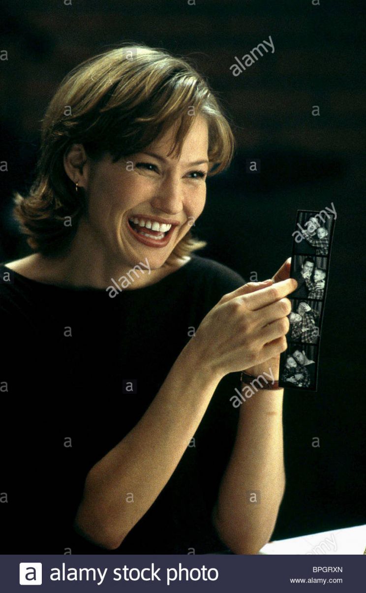 Lauren Adams