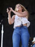 Lauren Alaina