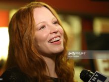Lauren Ambrose photo