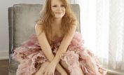 Lauren Ambrose