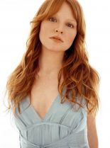 Lauren Ambrose