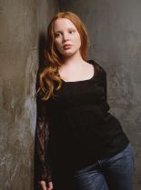 Lauren Ambrose