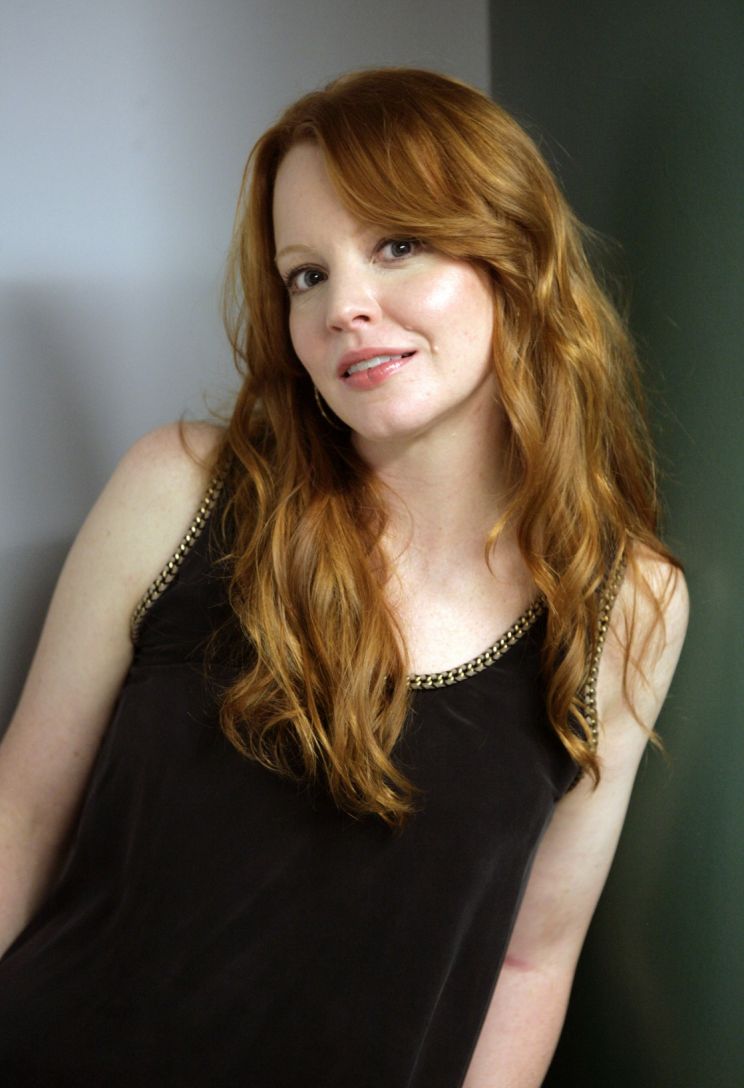 Lauren Ambrose