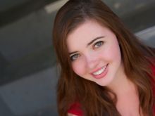 Lauren Carter