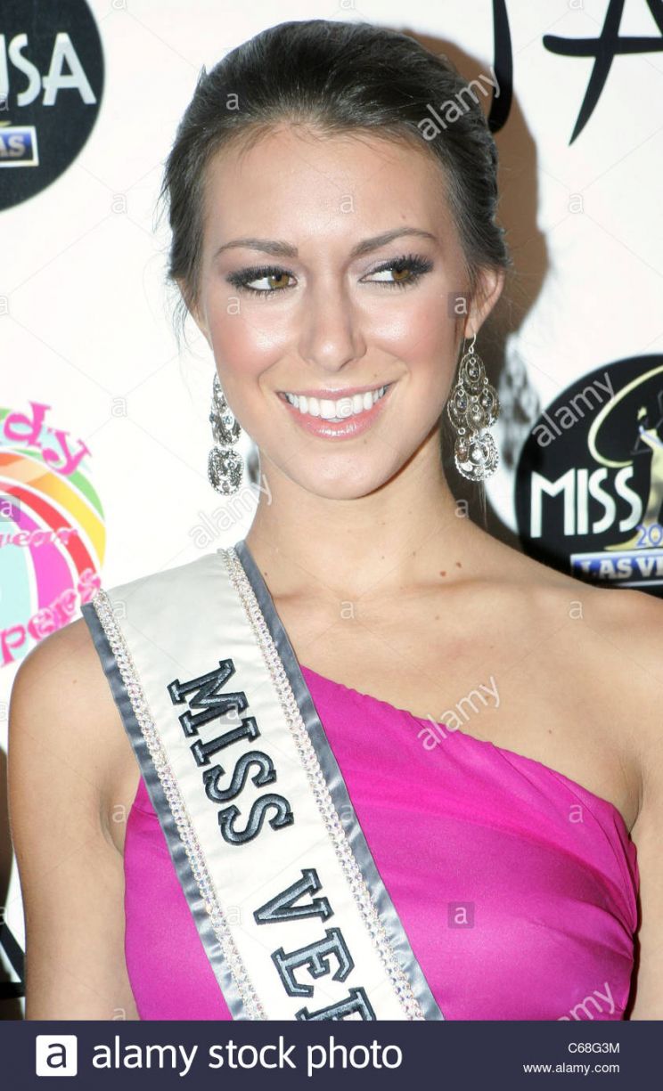 Lauren Carter
