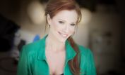 Lauren Holly