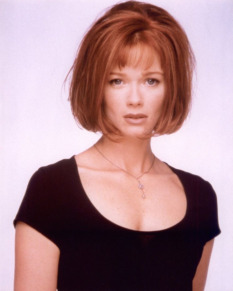 Lauren Holly