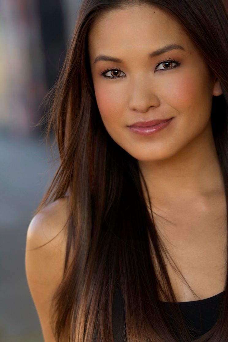 Lauren Shiohama