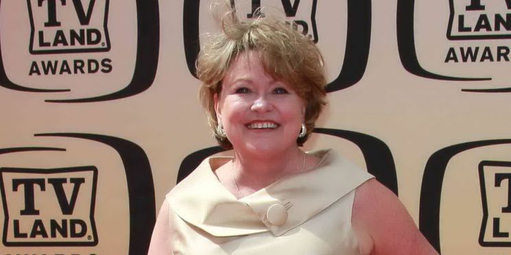 Lauren Tewes