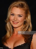 Lauren Woodland photo