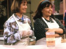 Laurie Metcalf photo