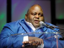 Lavell Crawford