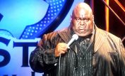 Lavell Crawford