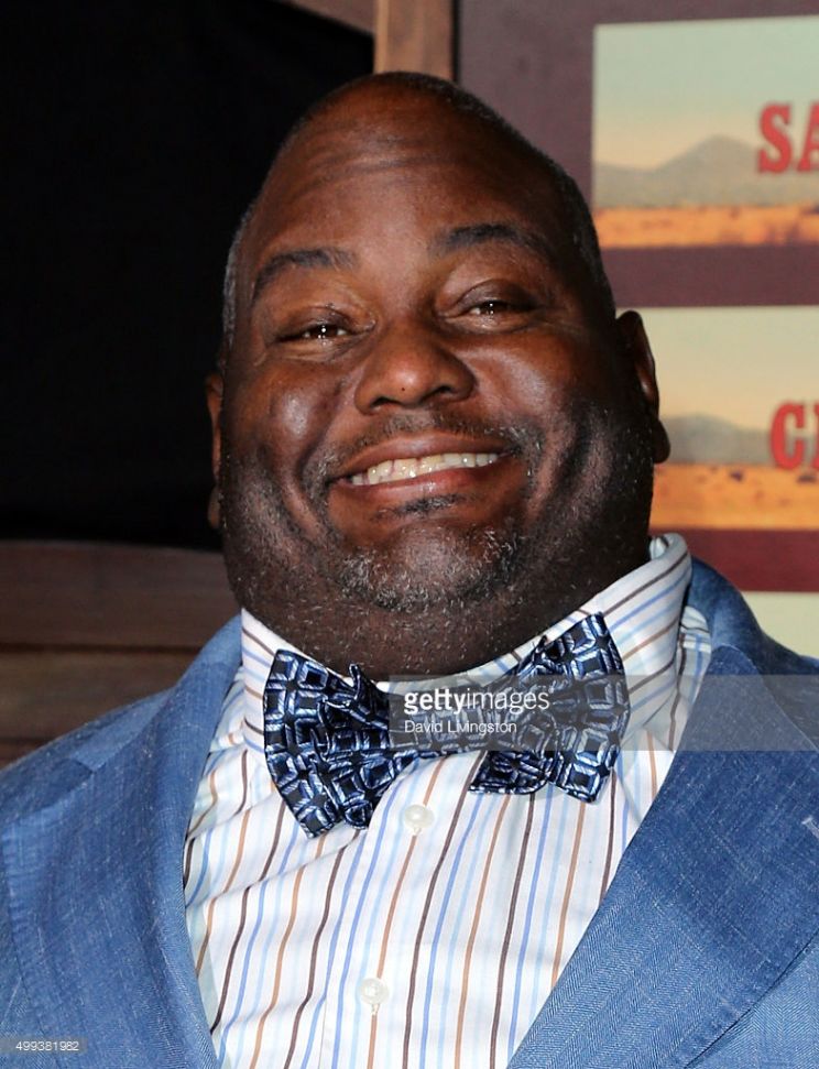 Lavell Crawford