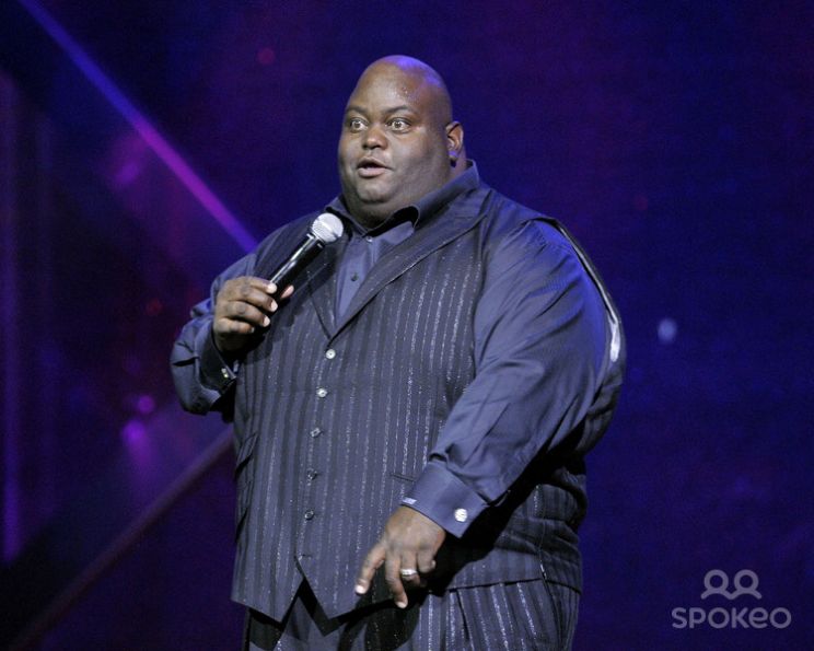 Lavell Crawford