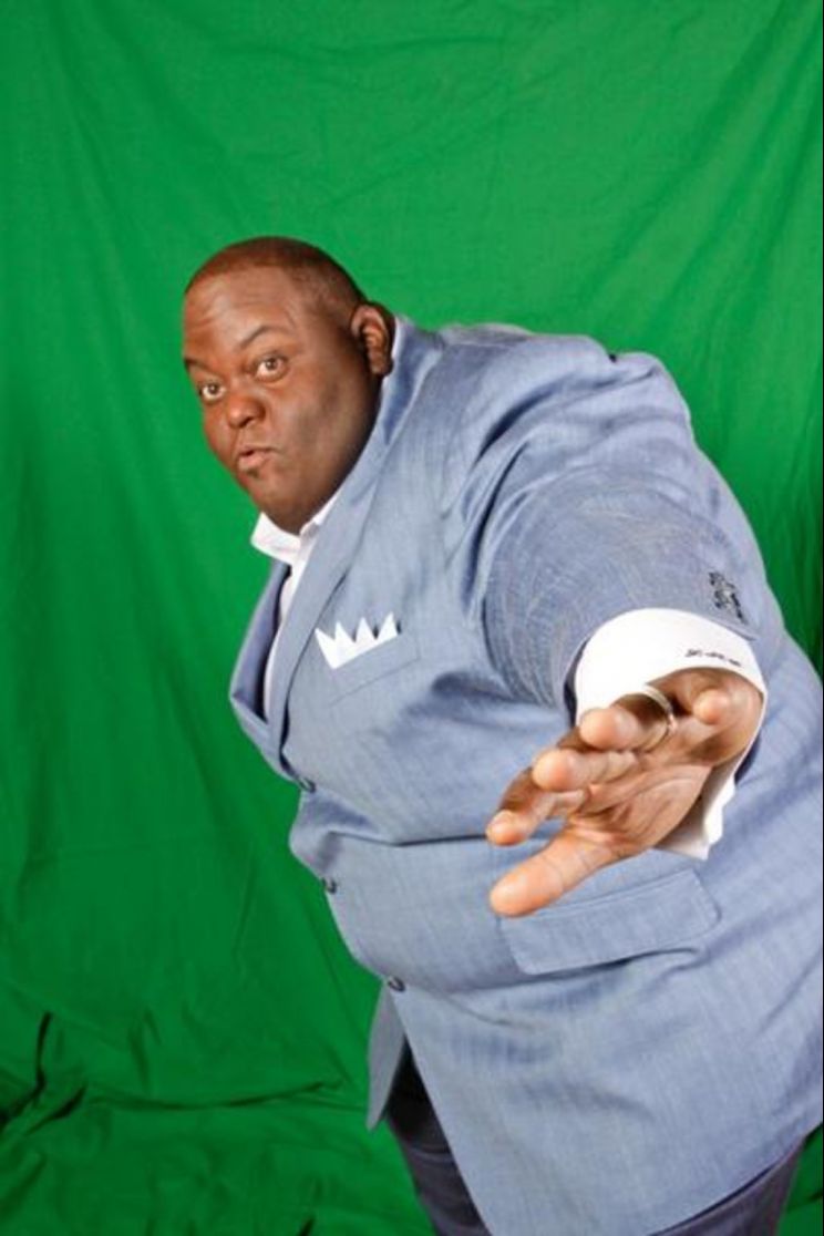 Lavell Crawford