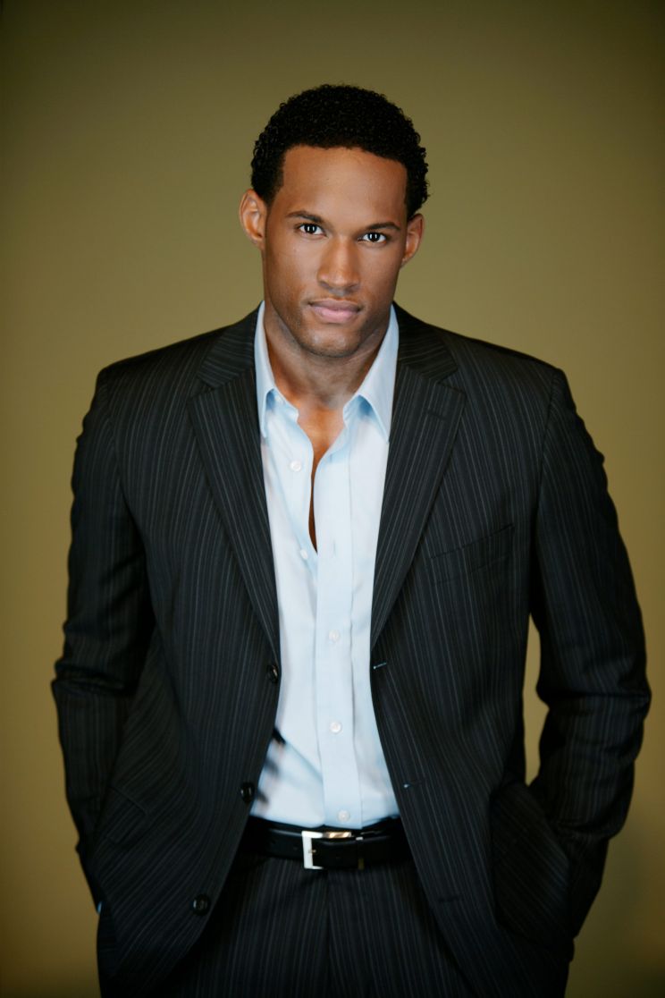 Lawrence Saint-Victor